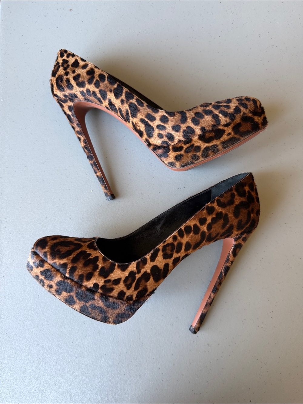 ALAIA Leopard Print Calf Hair Round-Toe Platform Stiletto Heel Size 39.5 9.5